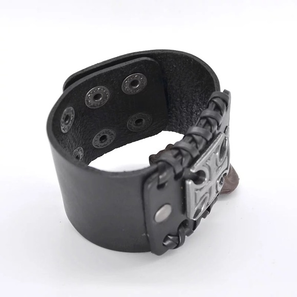 Retro Punk Leather Men Women Bracelet Cross Cuff - Picture 4 of 6